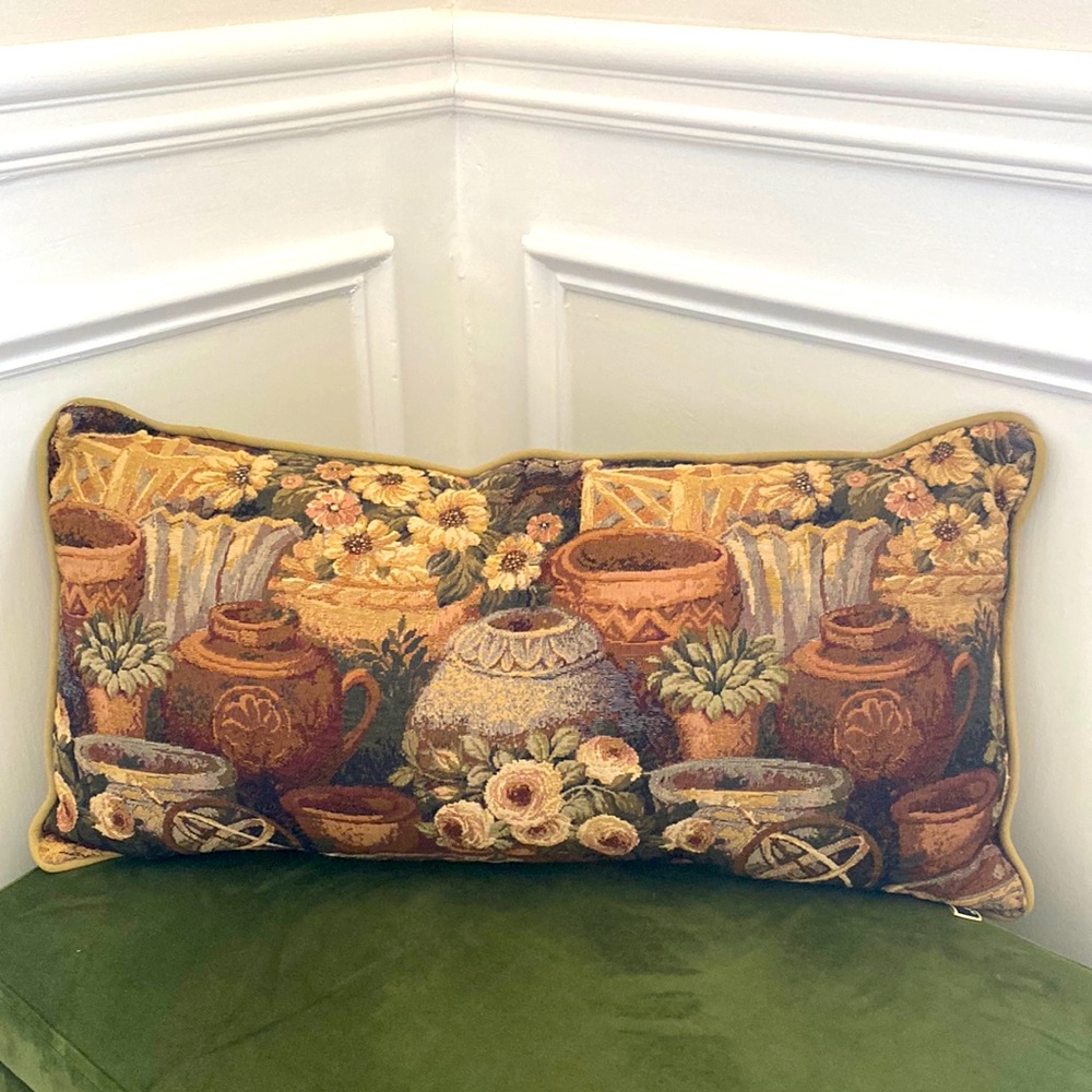 Vintage Newport RectangularTapestry Needlepoint Accent Pillow Garden Flower (1)